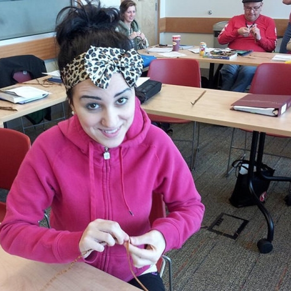 Imajica - twine-making Twine-making workshop in ANTH 111, Cowichan. 20 February 2013. 